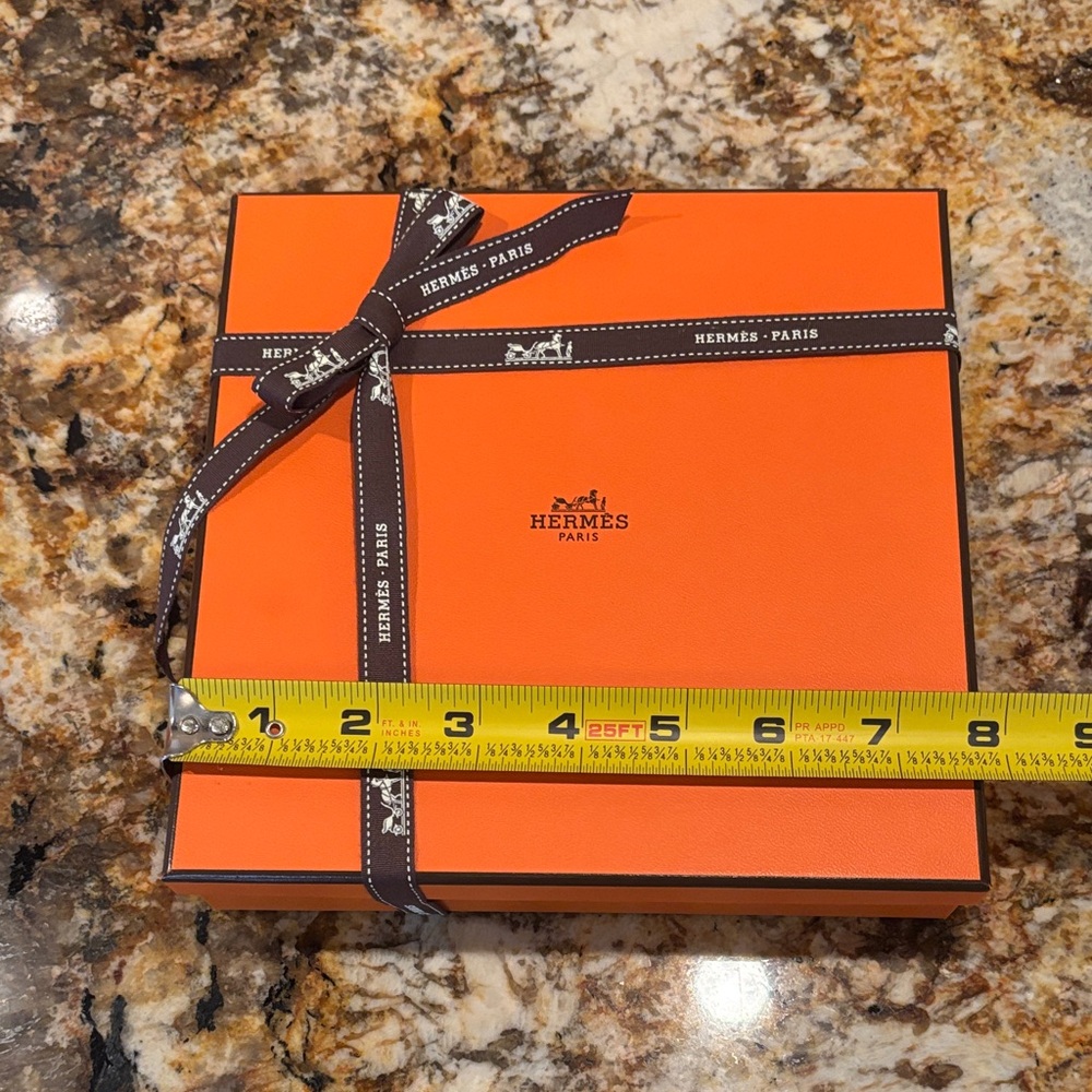 Hermès Orange Gift Box with Brown Ribbon - Women Accessories Scarves & Wraps - Picture 2 of 6
